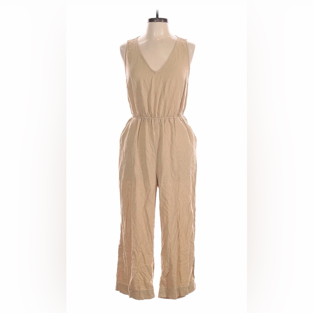 Universal Thread Beige Sleeveless Jumpsuit